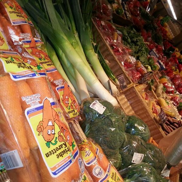 Photo taken at EDEKA Simmel by Thomas R. on 8/16/2013-德国巴伐利亚慕尼黑新乌尔姆 Photo taken at EDEKA Simmel by Thomas R. on 8/16/2013