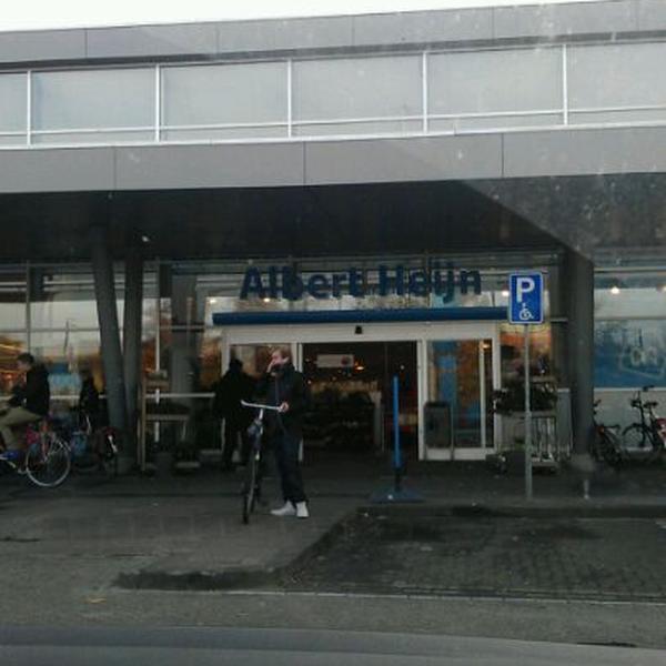 Photo taken at Albert Heijn by Linda B. on 11/13/2011