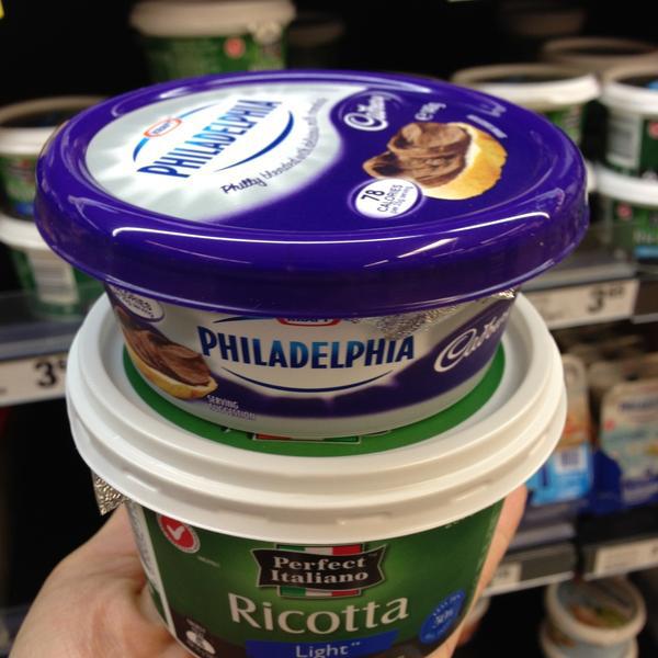 Photo taken at Woolworths by Jinhye P. on 4/22/2013