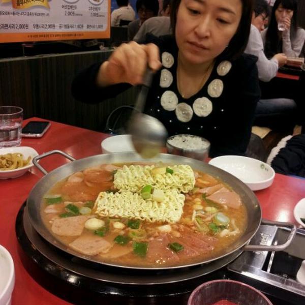 Photo taken at 홈플러스 (Home plus) by 근영 장. on 2/25/2012-忠清北道清州中央商务区8 Photo taken at 홈플러스 (Home plus) by 근영 장. on 2/25/2012