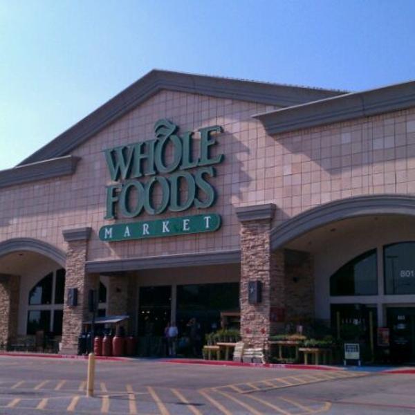 Photo taken at Whole Foods Market by Victor A. on 8/21/2011-德克萨斯州阿灵顿拉马尔大道801号 Photo taken at Whole Foods Market by Victor A. on 8/21/2011