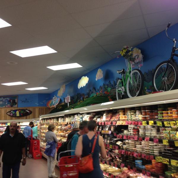 Photo taken at Trader Joe's by Steffen G. on 4/19/2013