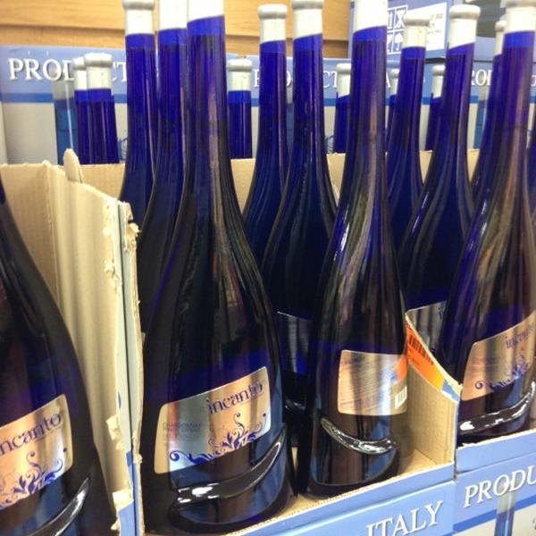 Photo taken at Trader Joe's by Brennan S. on 11/25/2012-美国威斯康辛州格伦代尔华盛顿港路北5600 Photo taken at Trader Joe's by Brennan S. on 11/25/2012