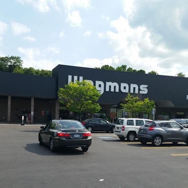 Photo taken at Wegmans by Edward R. on 8/10/2014-美国纽约州锡拉丘兹奥内达加大道4722 Photo taken at Wegmans by Edward R. on 8/10/2014