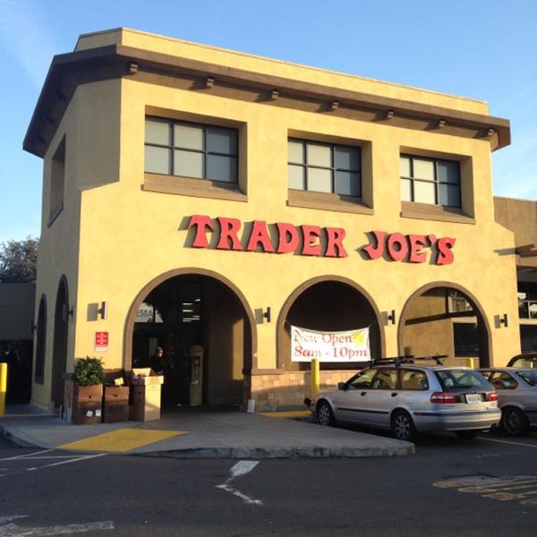 Trader Joe's乔氏连锁奥克兰店 加利福尼亚州奥克兰湖滨大道3250号