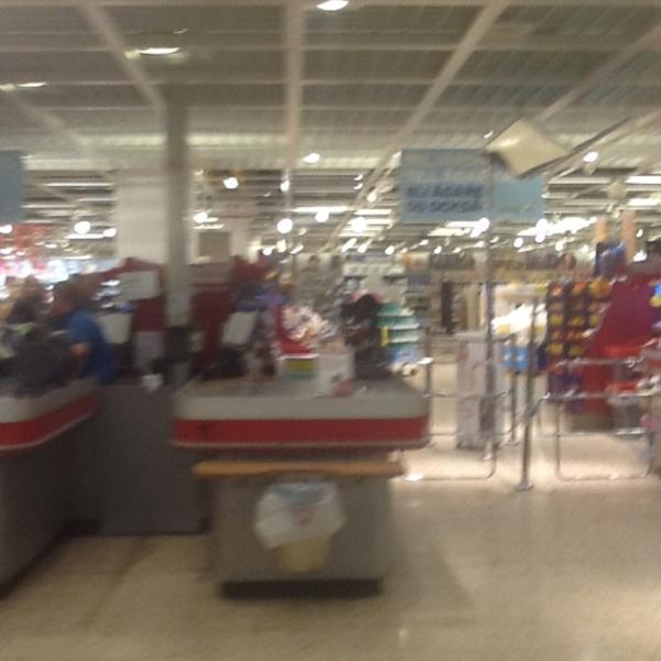 Photo taken at Coop Forum by Hamid R. on 5/30/2012