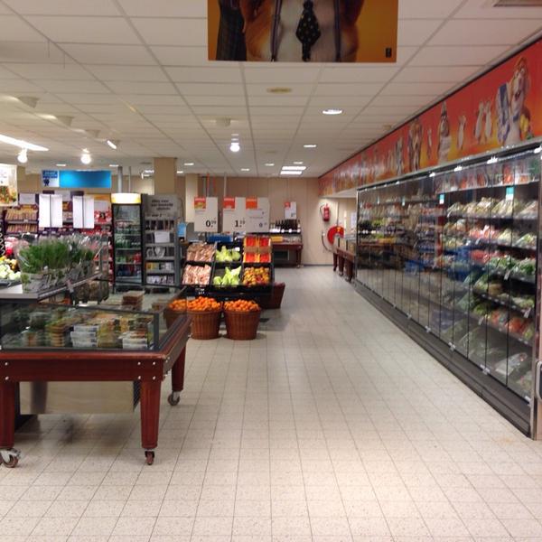 Photo taken at Albert Heijn by Laurens V. on 1/8/2014