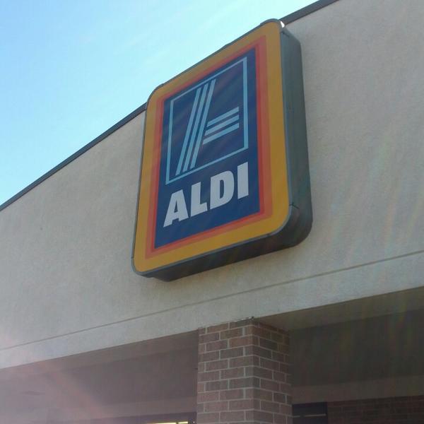 Photo taken at Aldi by Duc N. on 6/16/2014