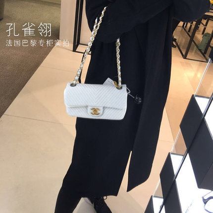 Chanel/香奈儿chanel女包15新款小号V纹口盖链条单肩斜跨手提包 Chanel/香奈儿chanel女包15新款小号V纹口盖链条单肩斜跨手提包