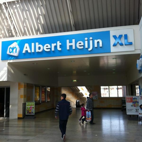 Photo taken at Albert Heijn XL by Maria B. on 4/14/2012