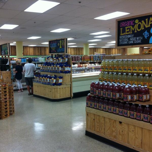 Trader Joe's乔氏连锁巴尔的摩店 马里兰州陶森市约帕东路1号