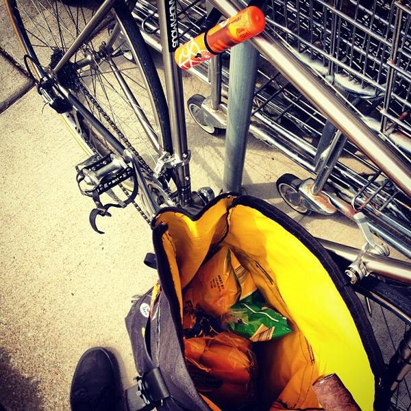 Photo taken at Aldi by Chris G. on 9/25/2012-密苏里州63116 圣刘易斯 滚瑞沃大道6601号 Photo taken at Aldi by Chris G. on 9/25/2012