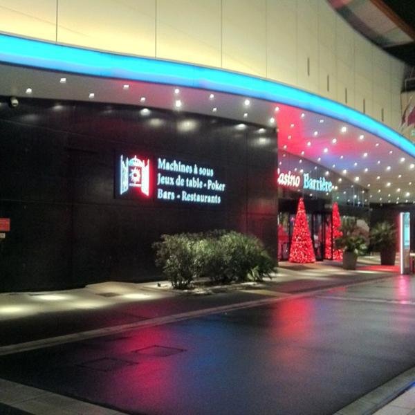 Photo taken at Casino Théâtre Barrière de Bordeaux by Gü B. on 12/7/2011-法国阿基坦波尔多卡迪纳尔里奇奥德路 Photo taken at Casino Théâtre Barrière de Bordeaux by Gü B. on 12/7/2011