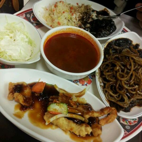 Photo taken at 홈플러스 (Home plus) by Jeong D. on 12/28/2011