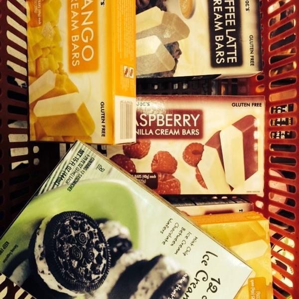 Photo taken at Trader Joe's by Majed on 8/27/2014-美国加利福尼亚州长滩太平洋海岸高速公路东6451 Photo taken at Trader Joe's by Majed on 8/27/2014