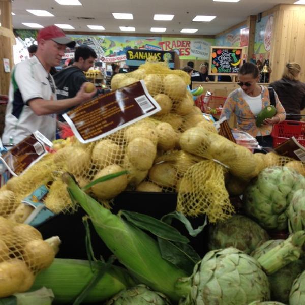 Photo taken at Trader Joe's by SueBDo on 4/29/2012-马萨诸塞州李约瑟高地大道958 Photo taken at Trader Joe's by SueBDo on 4/29/2012