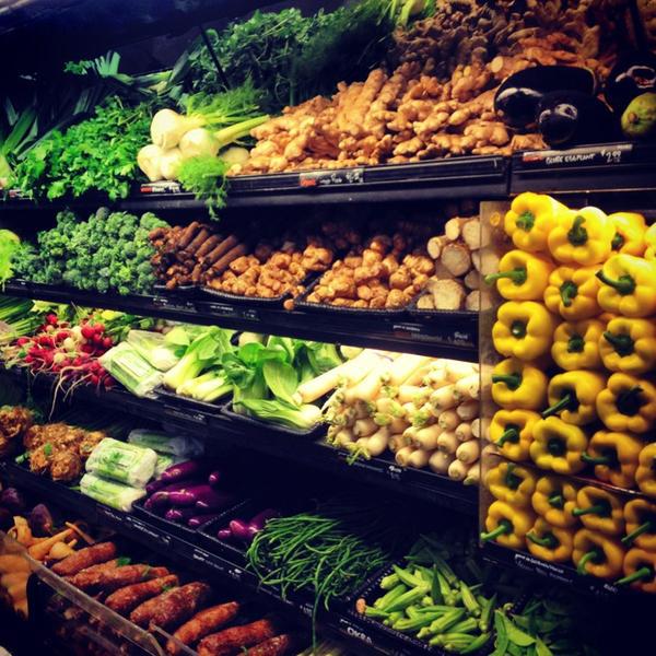 Photo taken at Whole Foods Market by Paul M. on 12/28/2012-美国加利福尼亚州奥克兰海湾广场230 Photo taken at Whole Foods Market by Paul M. on 12/28/2012