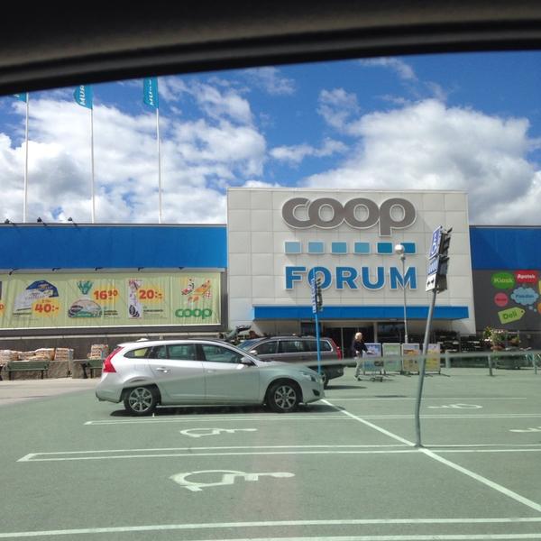 Photo taken at Coop Forum by Natasha on 6/18/2014