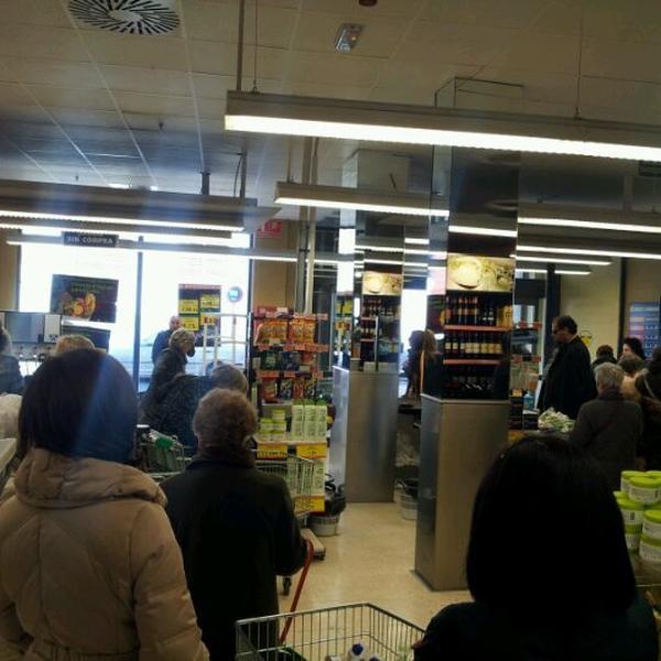 Photo taken at Mercadona by Jose d. on 3/10/2012