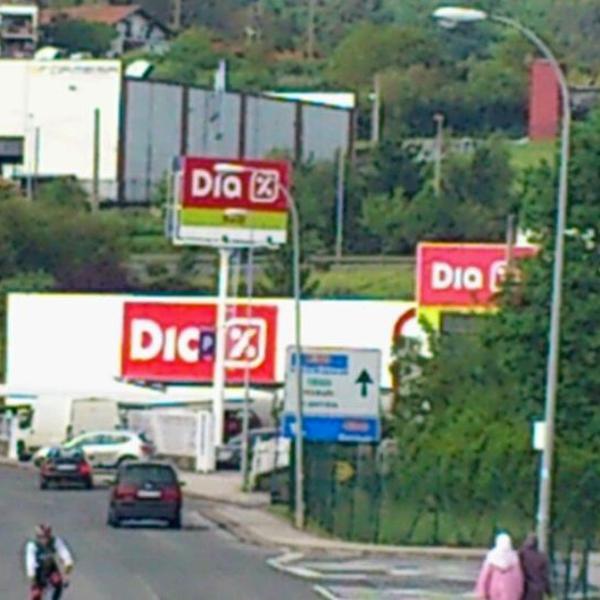 Photo taken at Dia by Estitxu L. on 5/22/2012