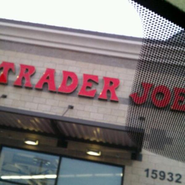 Photo taken at Trader Joe's by Catherine M. on 2/28/2012-美国华盛顿州雷德蒙德路15932 Photo taken at Trader Joe's by Catherine M. on 2/28/2012