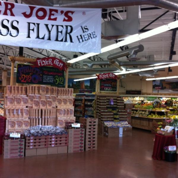 Photo taken at Trader Joe's by Yatharth G. on 6/17/2012-美国华盛顿州雷德蒙德路15932 Photo taken at Trader Joe's by Yatharth G. on 6/17/2012
