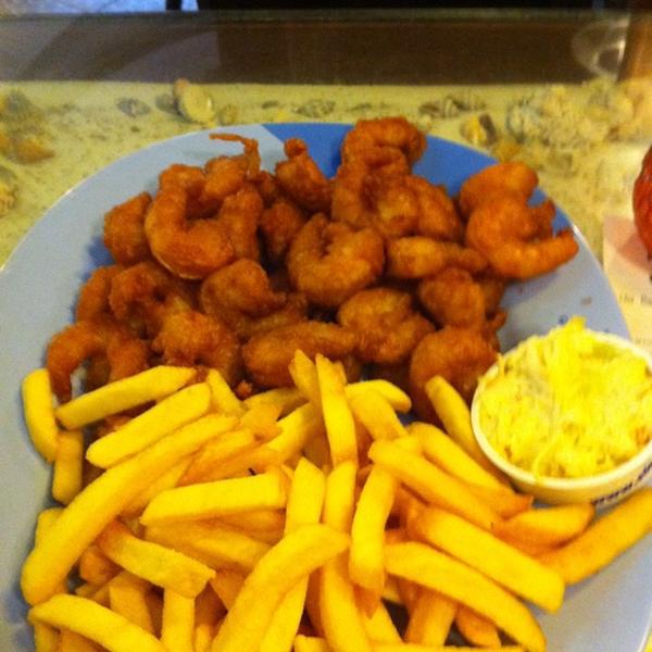 Photo taken at Simonis aan de Haven by Bonita v. on 9/26/2011-荷兰南荷兰省斯赫弗宁恩鱼拍卖路20 Photo taken at Simonis aan de Haven by Bonita v. on 9/26/2011