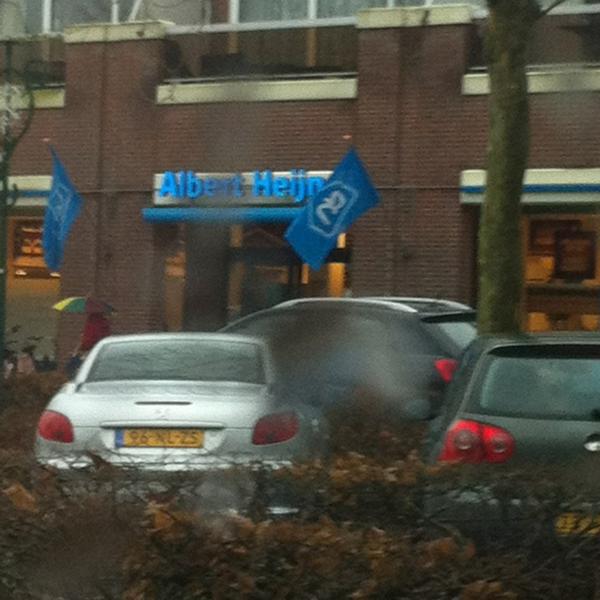 Photo taken at Albert Heijn by Arnoud v. on 12/28/2012-荷兰北布拉班特省东根路易尔斯霍夫1号 Photo taken at Albert Heijn by Arnoud v. on 12/28/2012