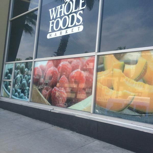 Photo taken at Whole Foods Market by Lisa B. on 5/21/2013-加尼福尼亚圣莫尼卡威尔希尔大道500(在第5街) Photo taken at Whole Foods Market by Lisa B. on 5/21/2013