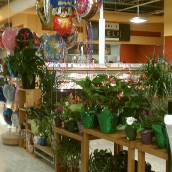 Photo taken at Publix by Gregorio N. on 8/11/2012