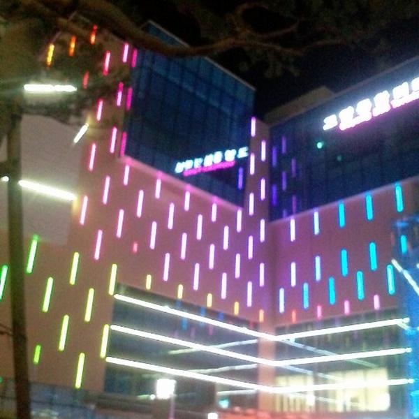 Photo taken at 홈플러스 (Home Plus) by 종민 김. on 9/21/2012-京畿道高阳市义山区1036 Photo taken at 홈플러스 (Home Plus) by 종민 김. on 9/21/2012