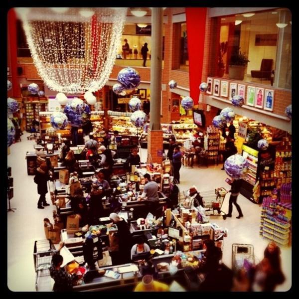 Photo taken at Whole Foods Market by Kat T. on 5/16/2011-加拿大多伦多大道路87 Photo taken at Whole Foods Market by Kat T. on 5/16/2011