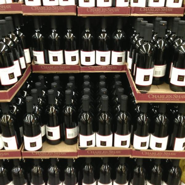 Photo taken at Trader Joe's by Jason B. on 2/7/2013-华盛顿 西雅图年安妮女王大道北1916(西浮雕街) Photo taken at Trader Joe's by Jason B. on 2/7/2013