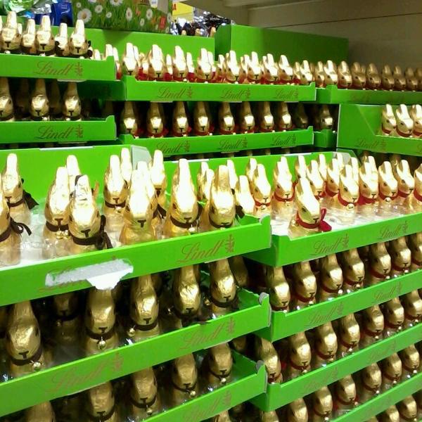 Photo taken at Auchan by Valentina L. on 3/17/2013-意大利威尼斯唐托萨托街22 Photo taken at Auchan by Valentina L. on 3/17/2013