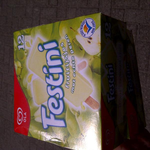 Photo taken at Albert Heijn by Erik L. on 4/21/2011-荷兰北布拉班特省蒂尔堡皮乌斯广场34号 Photo taken at Albert Heijn by Erik L. on 4/21/2011