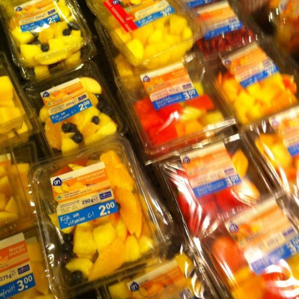 Photo taken at Albert Heijn by Lia Belle on 3/31/2012-荷兰北布拉班特省蒂尔堡皮乌斯广场34号 Photo taken at Albert Heijn by Lia Belle on 3/31/2012