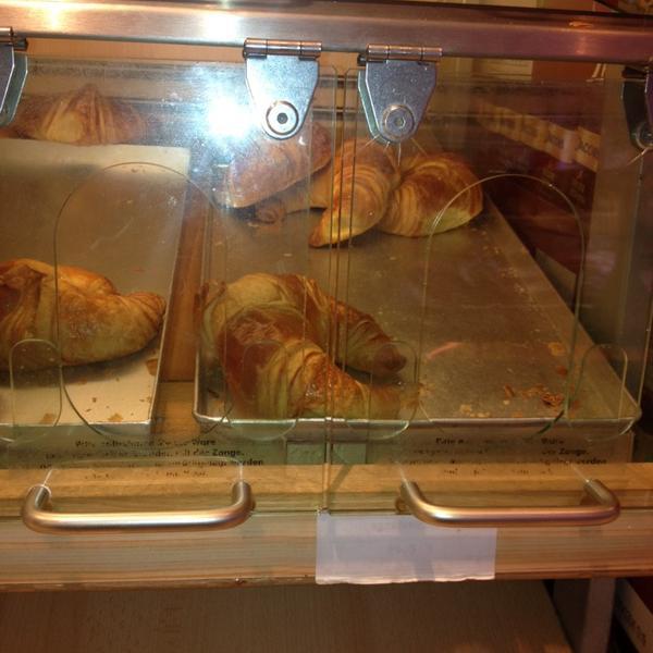 Photo taken at REWE City by Frédéric P. on 11/12/2013-德国柏林波茨坦大道128 Photo taken at REWE City by Frédéric P. on 11/12/2013