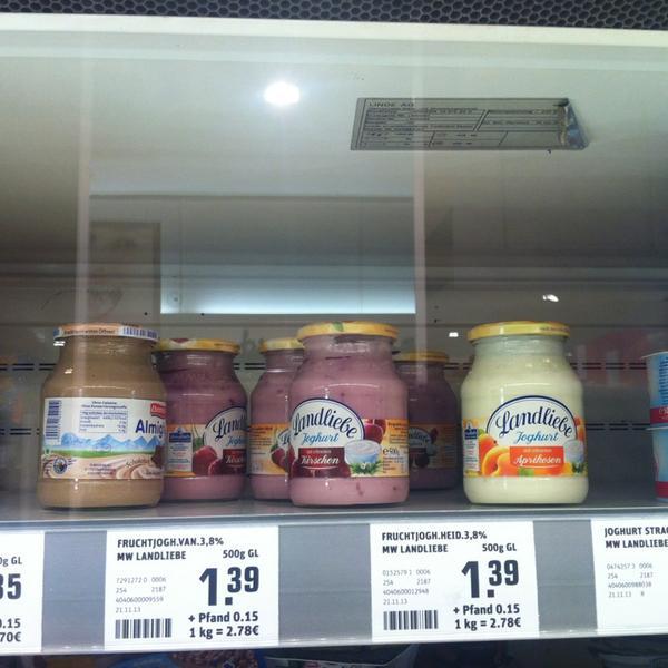 Photo taken at REWE City by Eli F. on 12/19/2013-德国柏林波茨坦大道128 Photo taken at REWE City by Eli F. on 12/19/2013