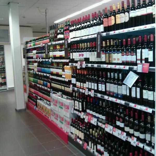 Photo taken at Albert Heijn by Willem B. on 4/4/2012-荷兰北布拉班特省布德尔马泰森路20号 Photo taken at Albert Heijn by Willem B. on 4/4/2012