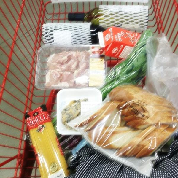 Photo taken at 홈플러스 (Home plus) by heej c. on 1/23/2015-首尔市松坡区蚕室洞新川路6路16号 Photo taken at 홈플러스 (Home plus) by heej c. on 1/23/2015