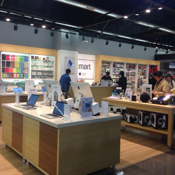 Photo taken at 이마트 / E-Mart by 대형 김. on 2/28/2014-大田市东区1689易买得超市 Photo taken at 이마트 / E-Mart by 대형 김. on 2/28/2014