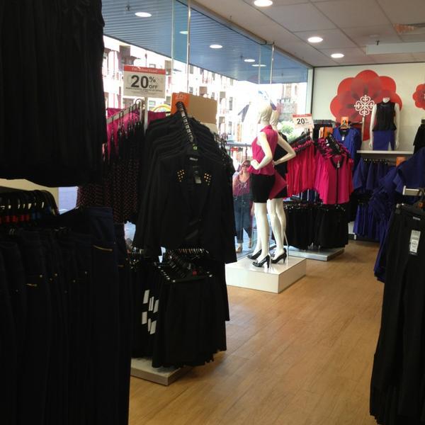 Photo taken at Target by Nola F. on 3/2/2013-澳大利亚阿德莱德普尔特尼街 Photo taken at Target by Nola F. on 3/2/2013