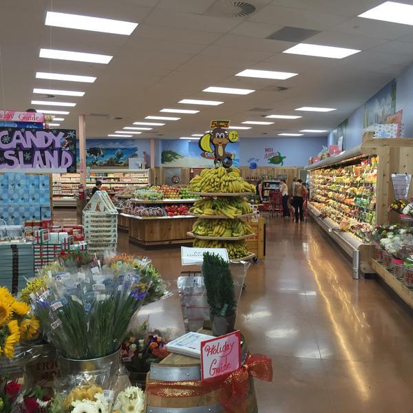 Photo taken at Trader Joe's by Andrew B. on 12/4/2014-佛罗里达州博卡拉顿联邦高速公路南855号 Photo taken at Trader Joe's by Andrew B. on 12/4/2014
