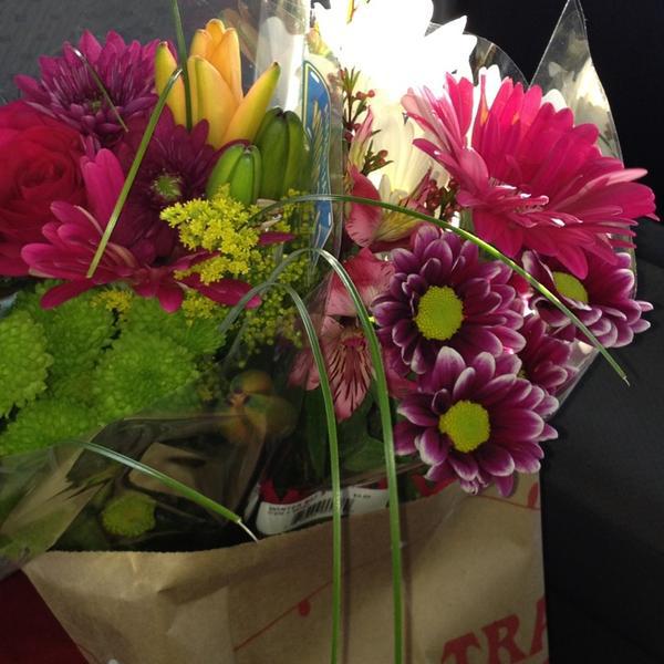 Photo taken at Trader Joe's by Heather T. on 1/11/2013-奥勒冈尤金奥克韦中央85(在奥克芒路) Photo taken at Trader Joe's by Heather T. on 1/11/2013