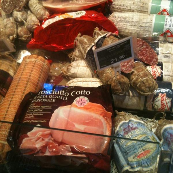 Photo taken at Coop by Giulio R. on 8/26/2012-意大利伦巴第米兰阿罗纳路18号 Photo taken at Coop by Giulio R. on 8/26/2012