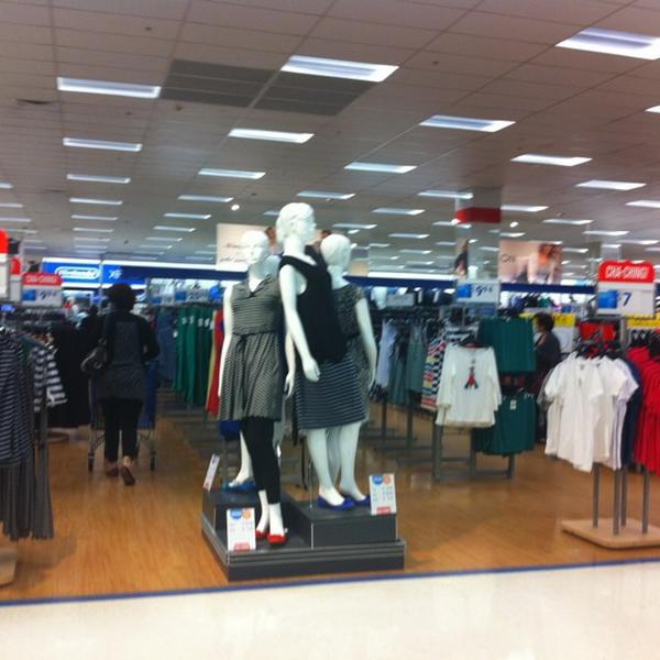 Photo taken at Big W by Susan on 8/14/2012-新南威尔士州罗克代尔广场公路(王子高速公路) Photo taken at Big W by Susan on 8/14/2012