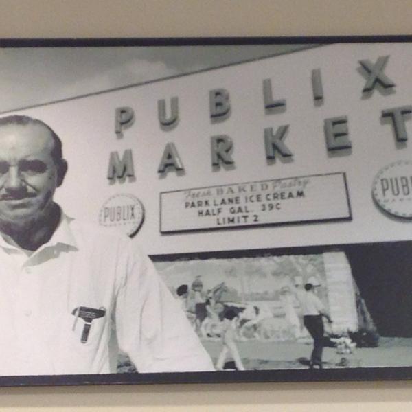 Photo taken at Publix by Mac M. on 11/11/2013