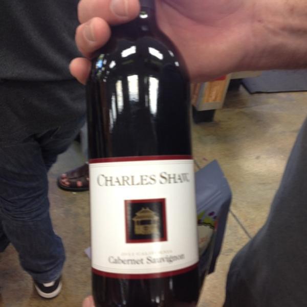 Photo taken at Trader Joe's by Julia on 9/22/2012-加尼福尼亚 沙加缅度福尔瑟姆大道5000(在第51街) Photo taken at Trader Joe's by Julia on 9/22/2012