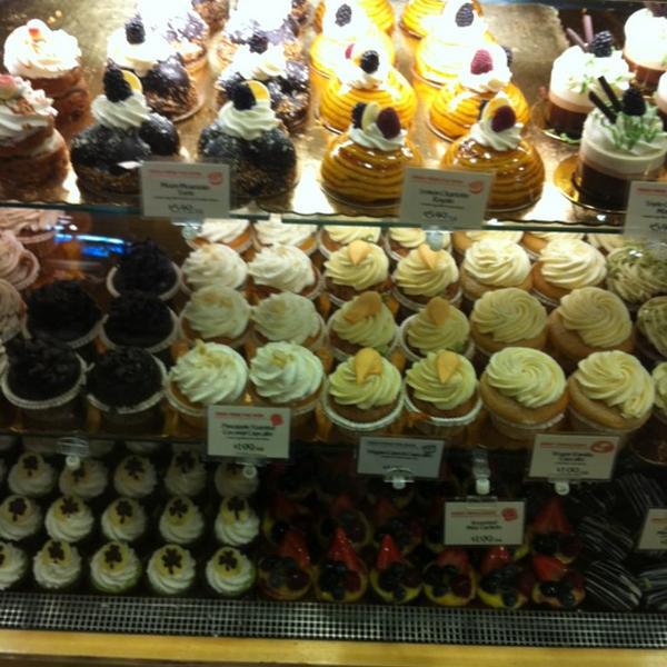 Photo taken at Whole Foods Market by Arjona P. on 3/2/2012-宾夕法尼亚州詹金顿菲尔韦路1575号 Photo taken at Whole Foods Market by Arjona P. on 3/2/2012