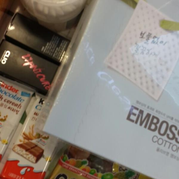 Photo taken at 올리브영 OLIVE YOUNG by Seijeong O. on 3/16/2014